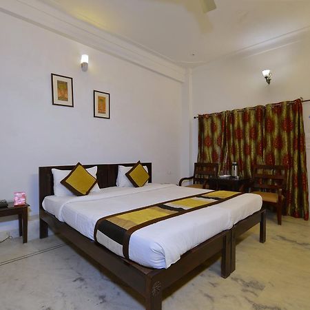 Oyo 1159 Hotel Chandra Prakash Udaipur Extérieur photo