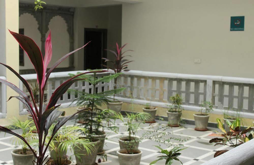 Oyo 1159 Hotel Chandra Prakash Udaipur Extérieur photo