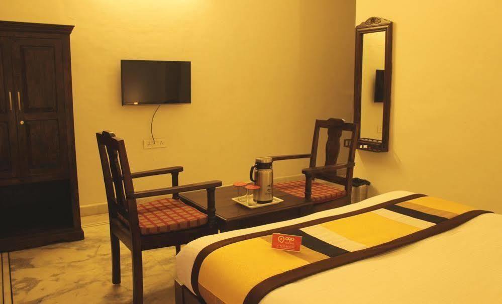 Oyo 1159 Hotel Chandra Prakash Udaipur Extérieur photo
