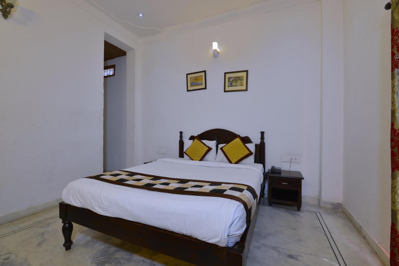 Oyo 1159 Hotel Chandra Prakash Udaipur Extérieur photo