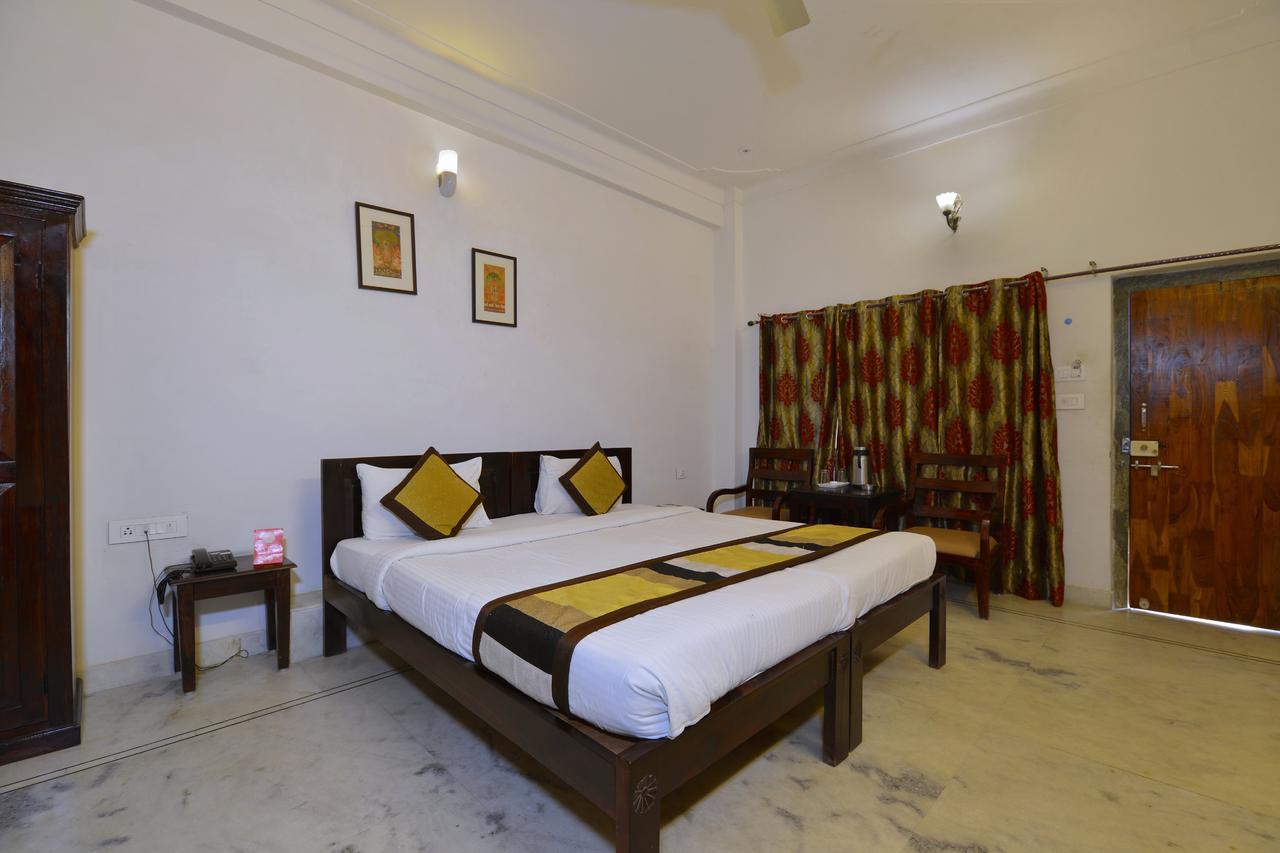 Oyo 1159 Hotel Chandra Prakash Udaipur Extérieur photo