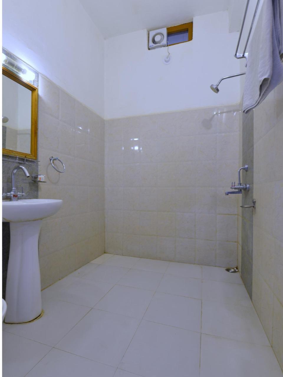 Oyo 1159 Hotel Chandra Prakash Udaipur Extérieur photo