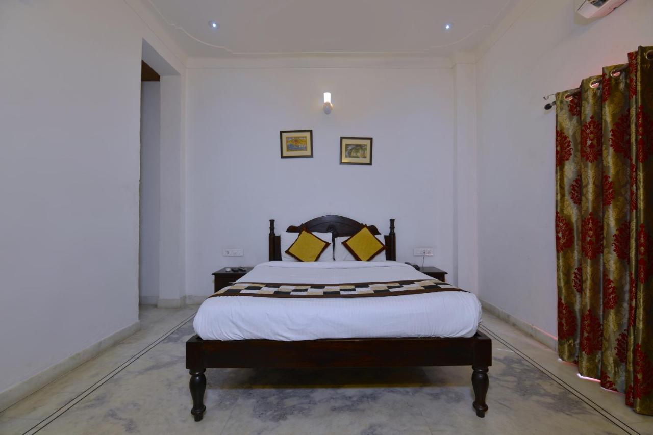 Oyo 1159 Hotel Chandra Prakash Udaipur Extérieur photo